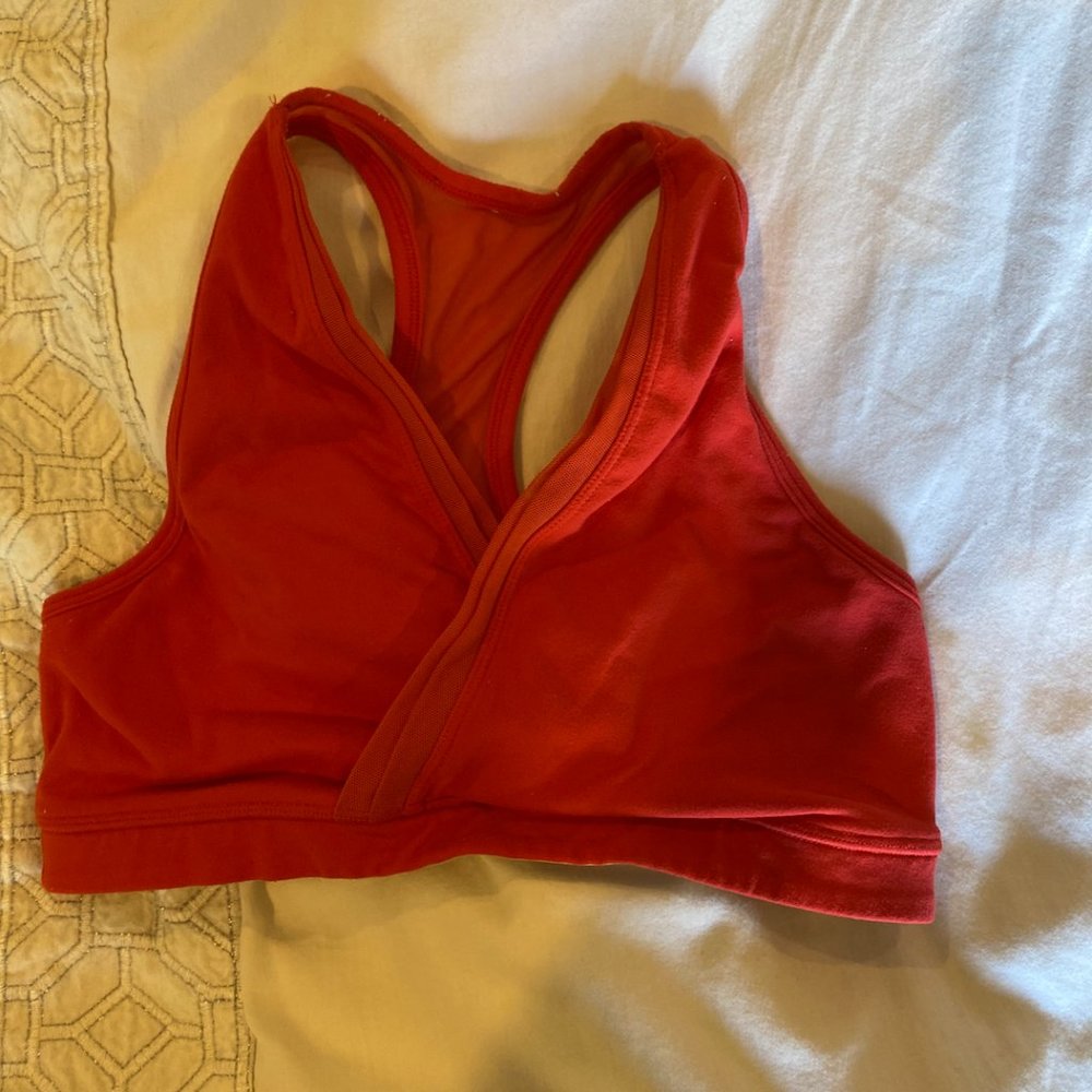 RED LULULEMON SPORT BRA